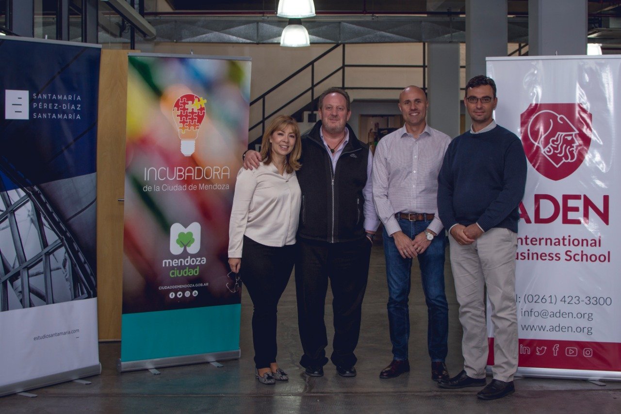 Aden y un encuentro con expertos de Silicon Valley