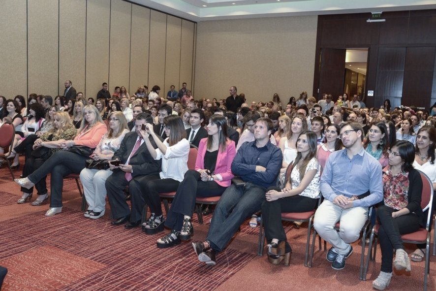 Universidad Siglo 21 realizó un emotivo acto de colación en Sheraton Mendoza
