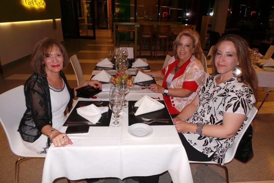 AMUVA celebró fin de año con una divertida cena en Gasparetto