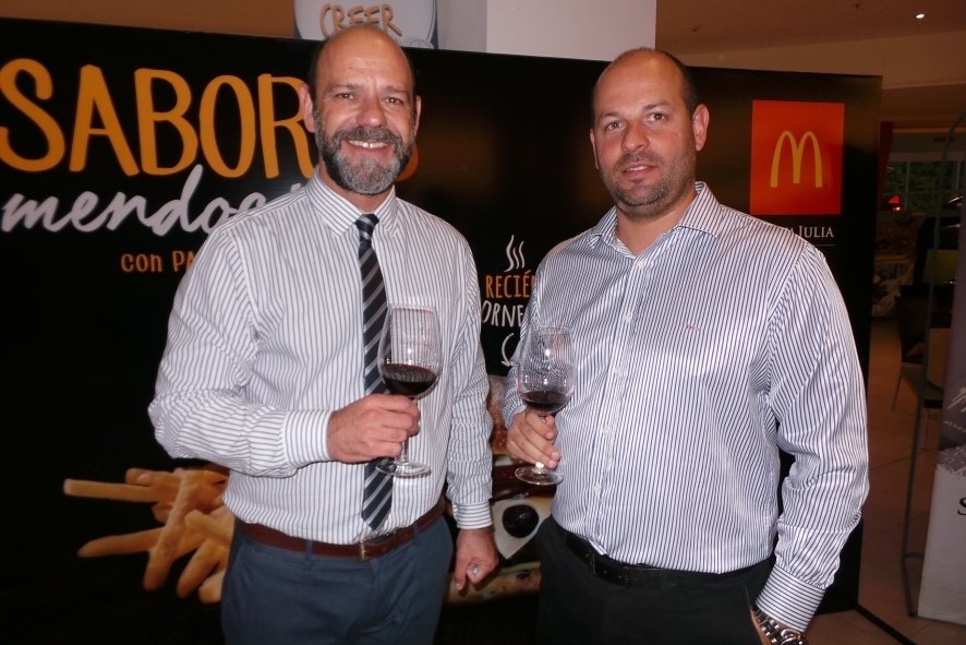 En La Barraca Mall, Mc Donalds presentó su menú vendimial #SaboresMendocinos