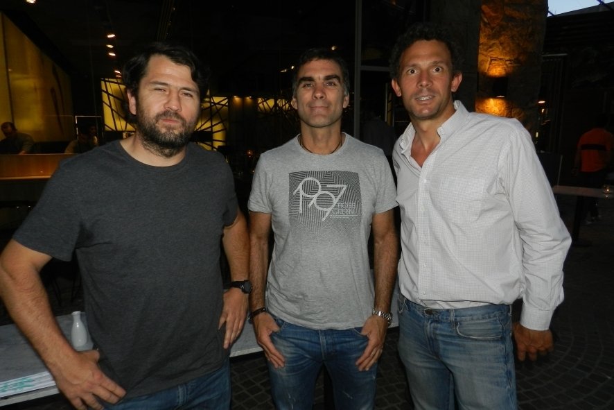 Exquisito cóctel el OMOI, en la previa del cruce a Chile de Fundavita