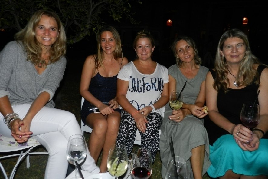 En Casa El Enemigo, un grupo de mujeres celebró su día