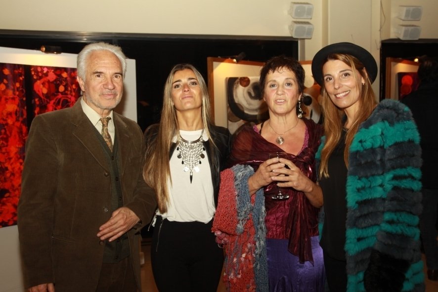 Tres talentosas artistas juntas, en la Bolsa de Comercio de Mendoza