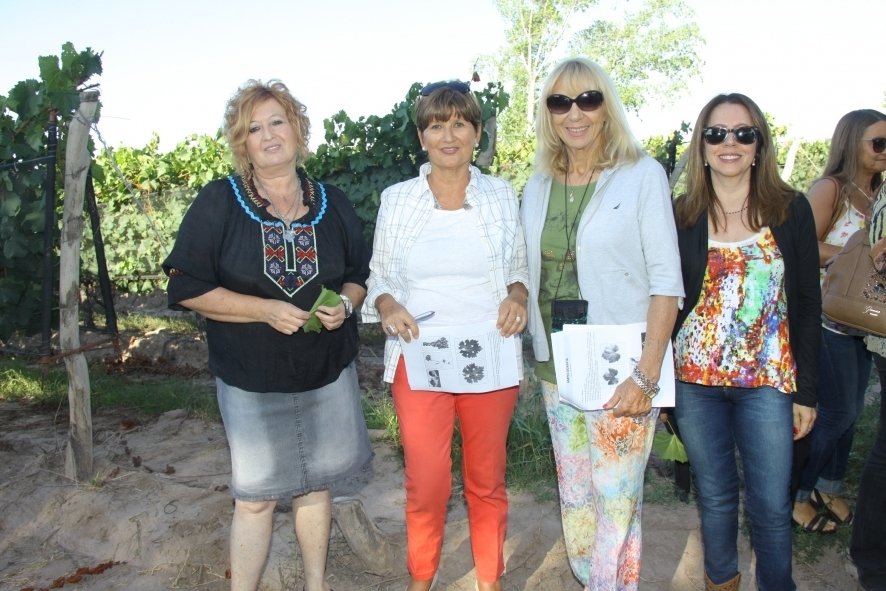 Con el curso taller «Del viñedo al vino», AMUVA abrió su ciclo 2016