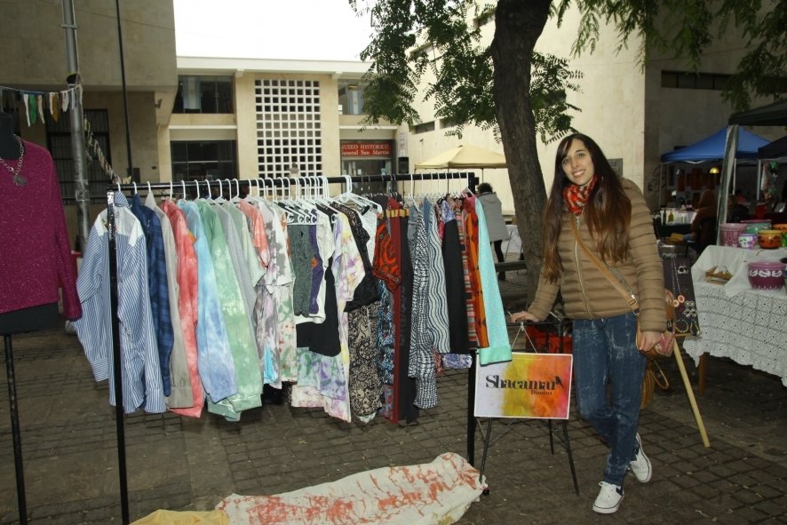 Excelente feria pinceló con espíritu emprendedor la Biblioteca San Martín