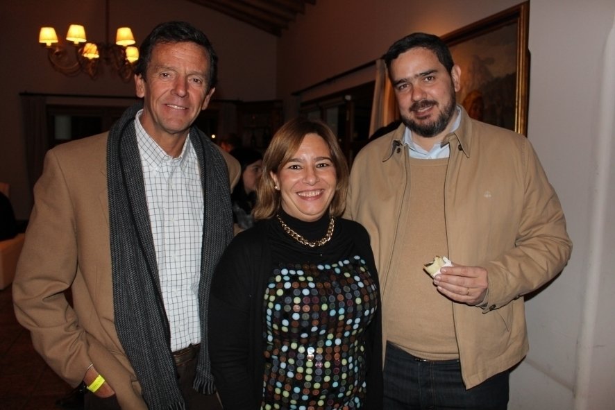 En Nieto Senetiner, un exquisito brindis por el Foro Internacional Vitivinícola