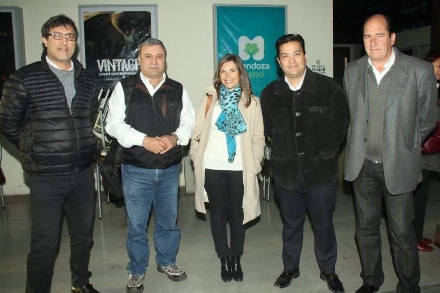 En La Nave Cultural quedó oficialmente inaugurado el «Mes de la Arquitectura»