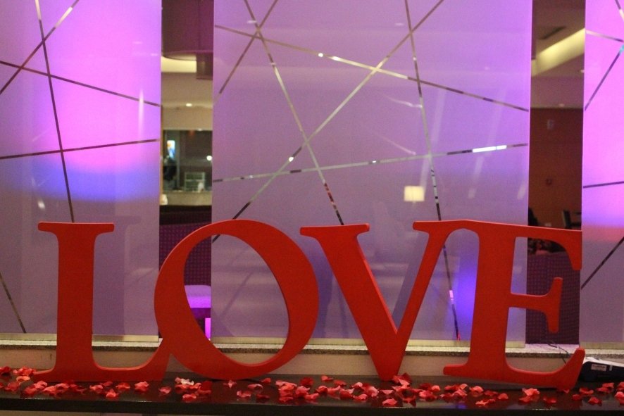 Cena ultra romántica en restó Olivas de InterContinental