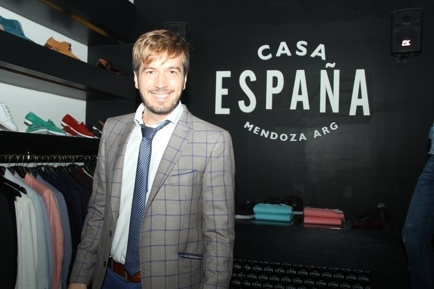 Con un evento chic, Casa España presentó su nueva colección otoño – invierno