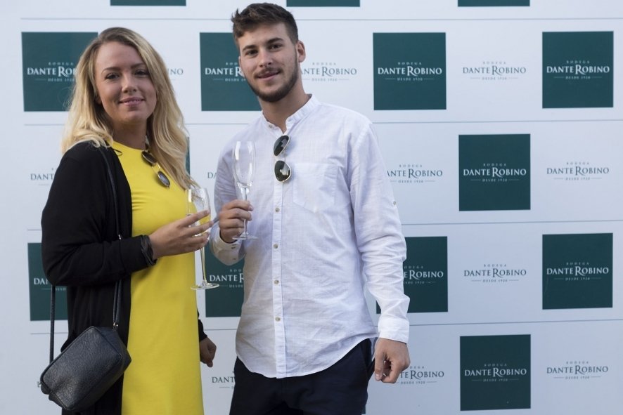 Dante Robino realizó una gran apertura de «Tango por los Caminos del Vino»