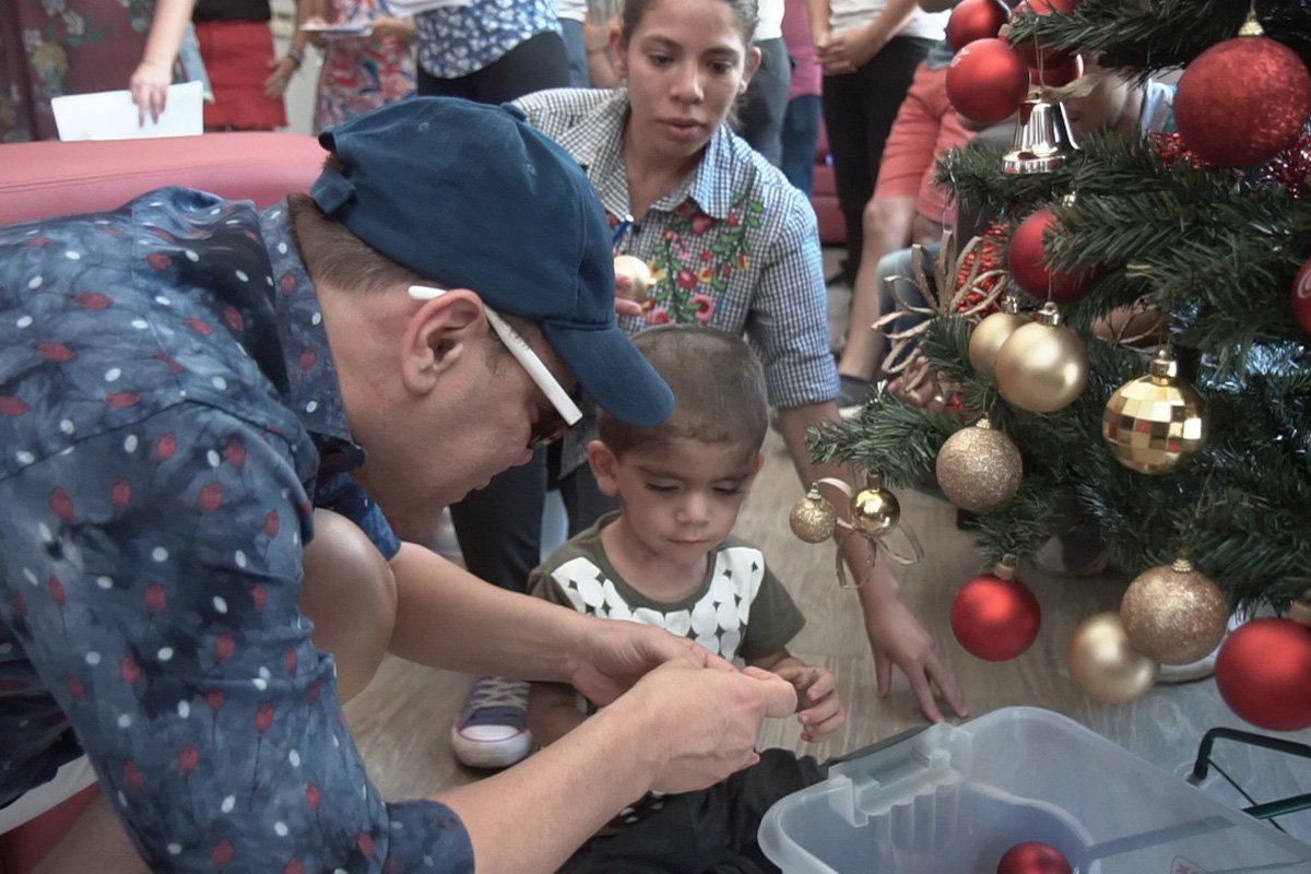 La Casa Ronald armó su tradicional arbolito
