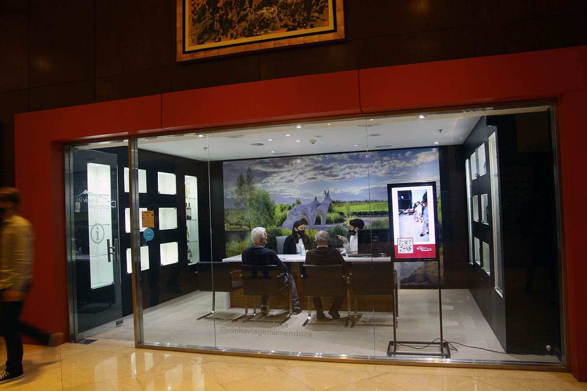 Abrió una nueva agencia de turismo en Sheraton Hotel