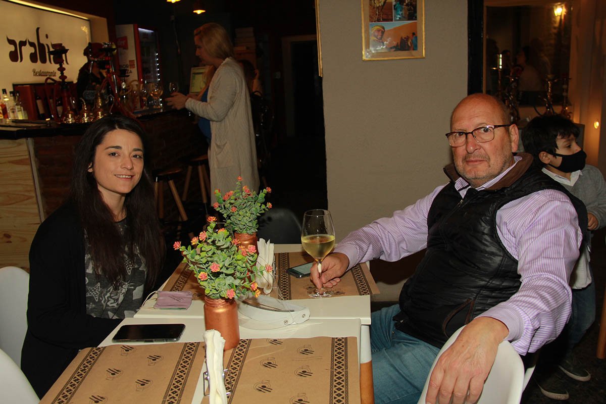 Abrió Arabian Restaurante, gastronomía del medio oriente en el centro de la Ciudad
