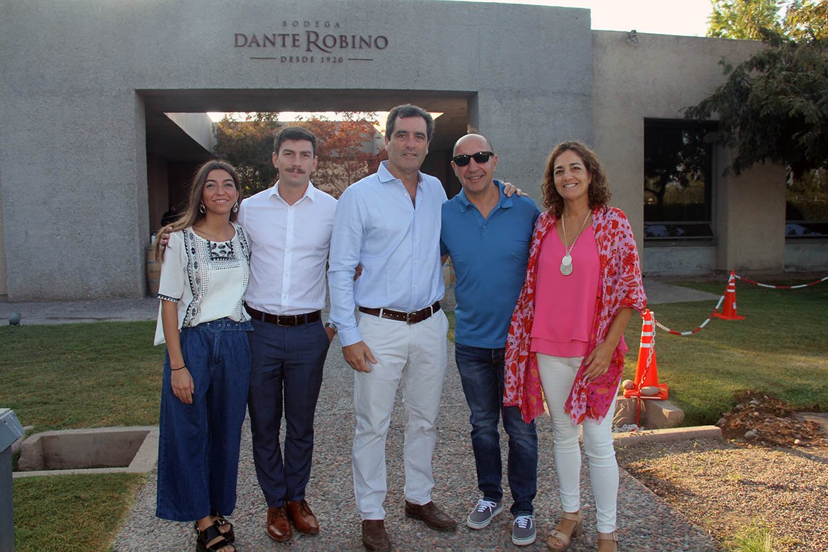 Desayuno con rugir de victoria en el Rally de las Bodegas