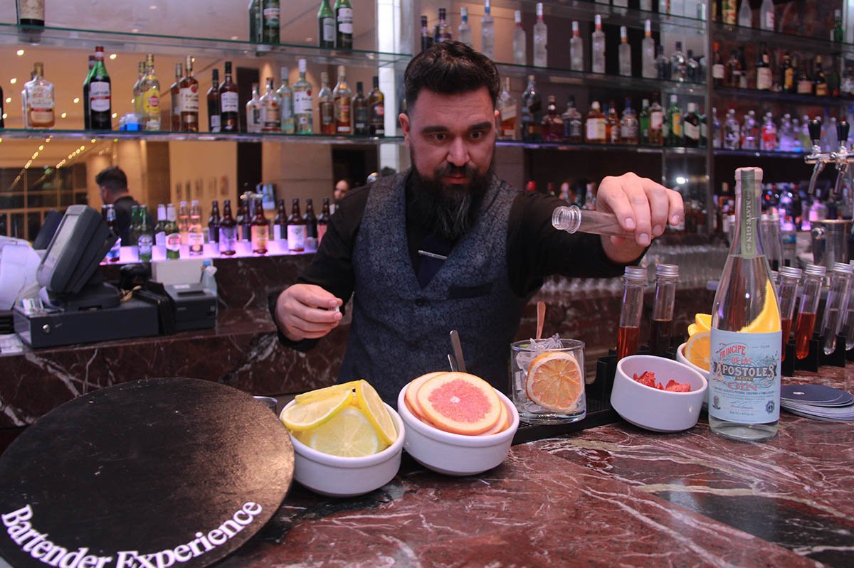 Bartender Experience, con Príncipe de los Apóstoles