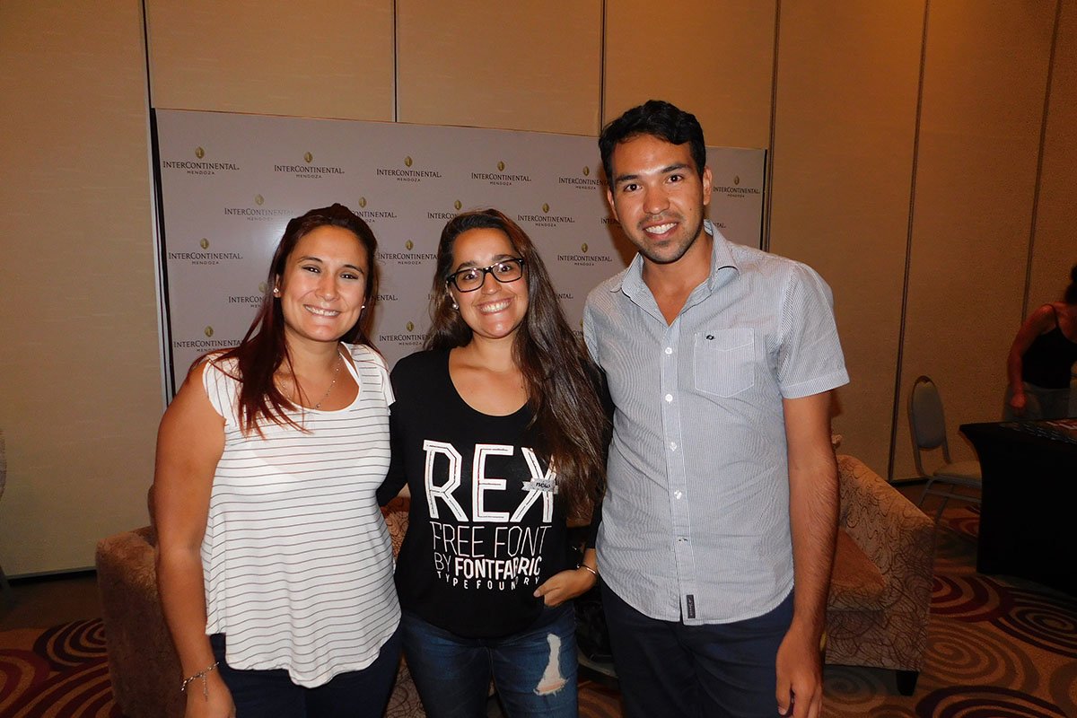 Ivonne Hurtado presentó su libro «Uno de Tres»