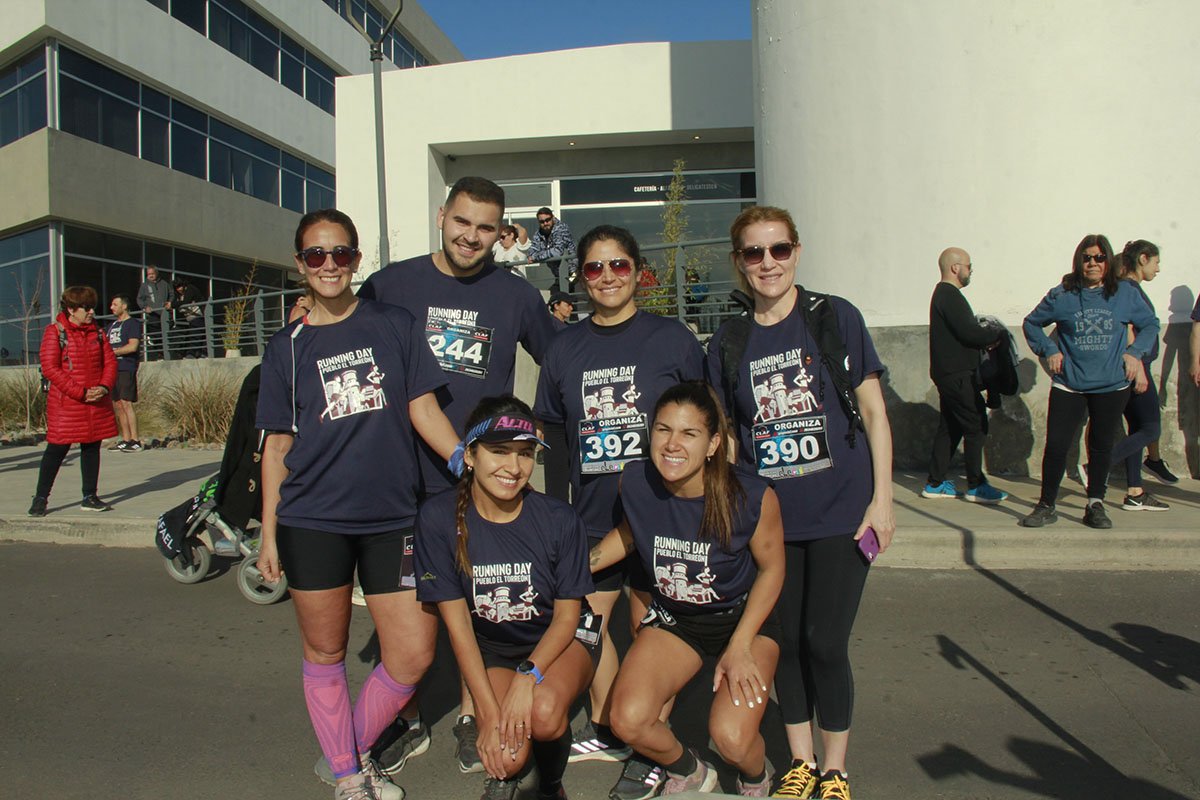 Benditta Feria junto a la primera maratón por los alrededores del complejo El Torreón