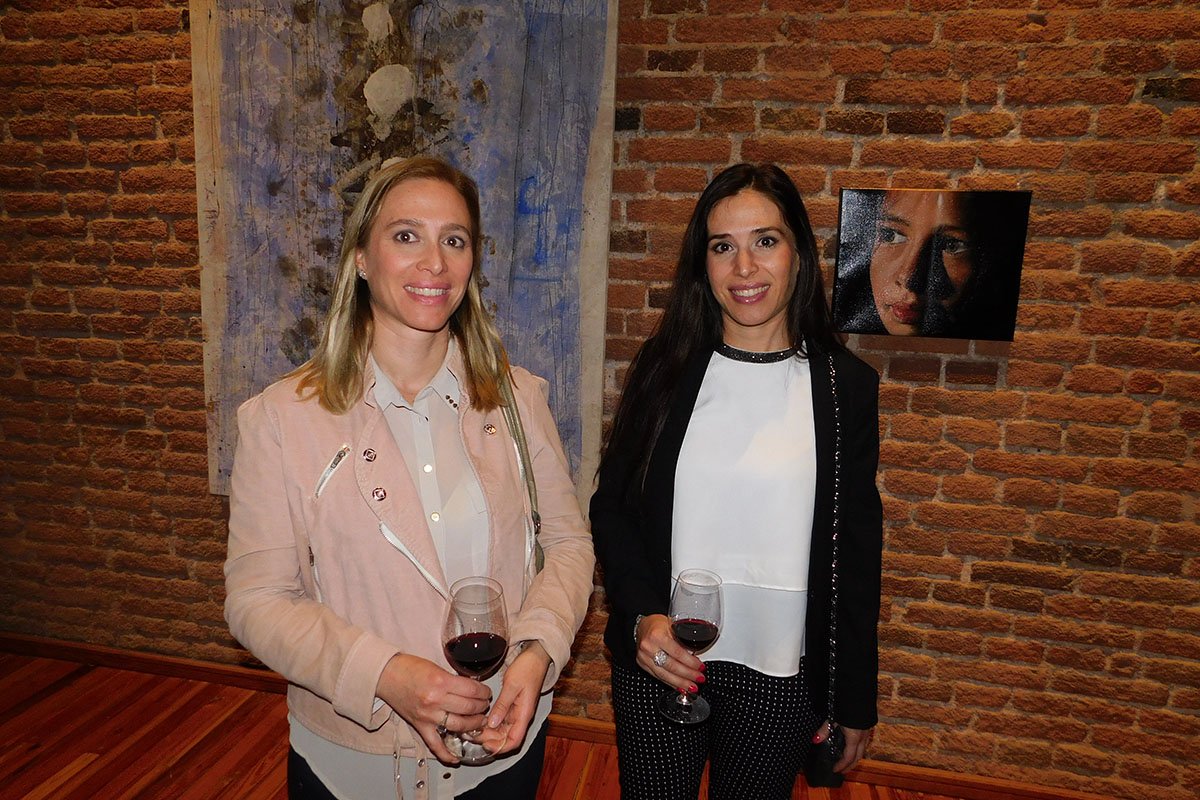 Miradas hiperrealistas y abstractas en Bodegas Caro
