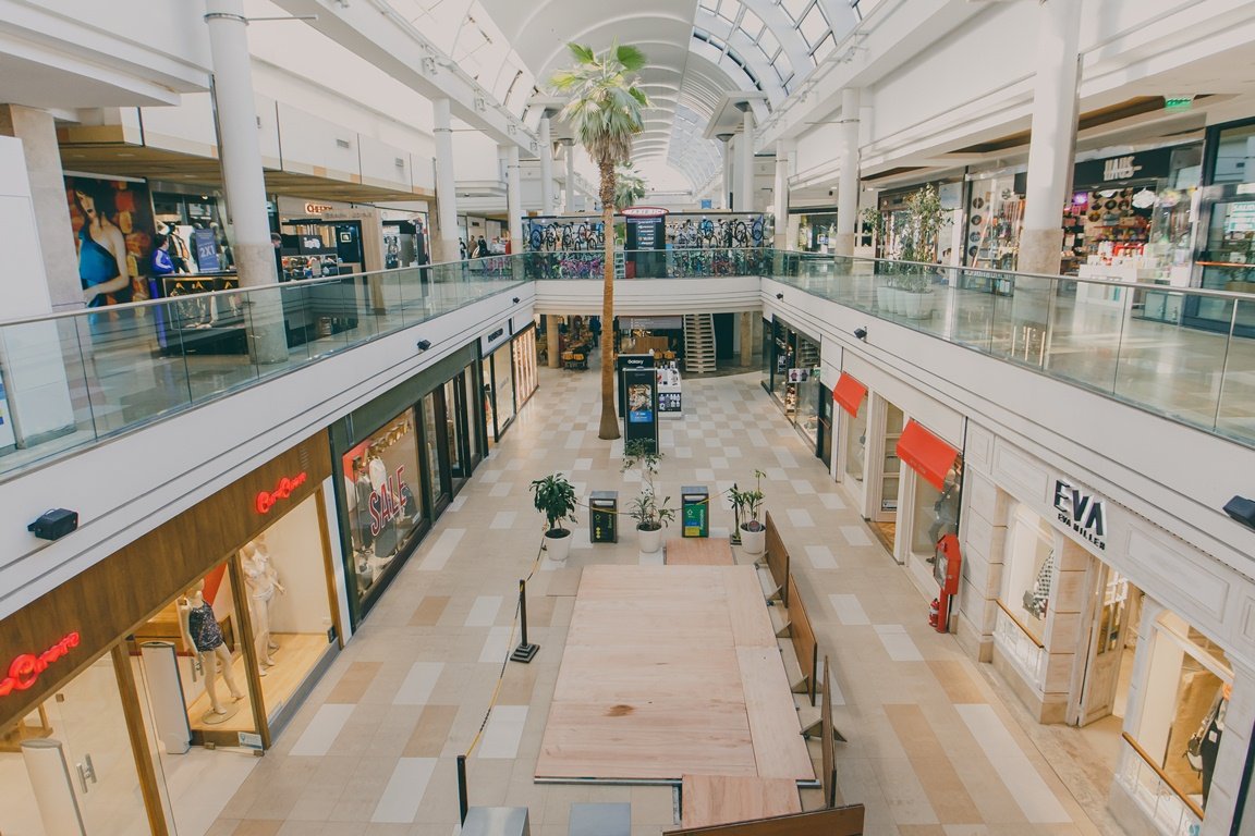 Mendoza Plaza Shopping suma dos grandes firmas