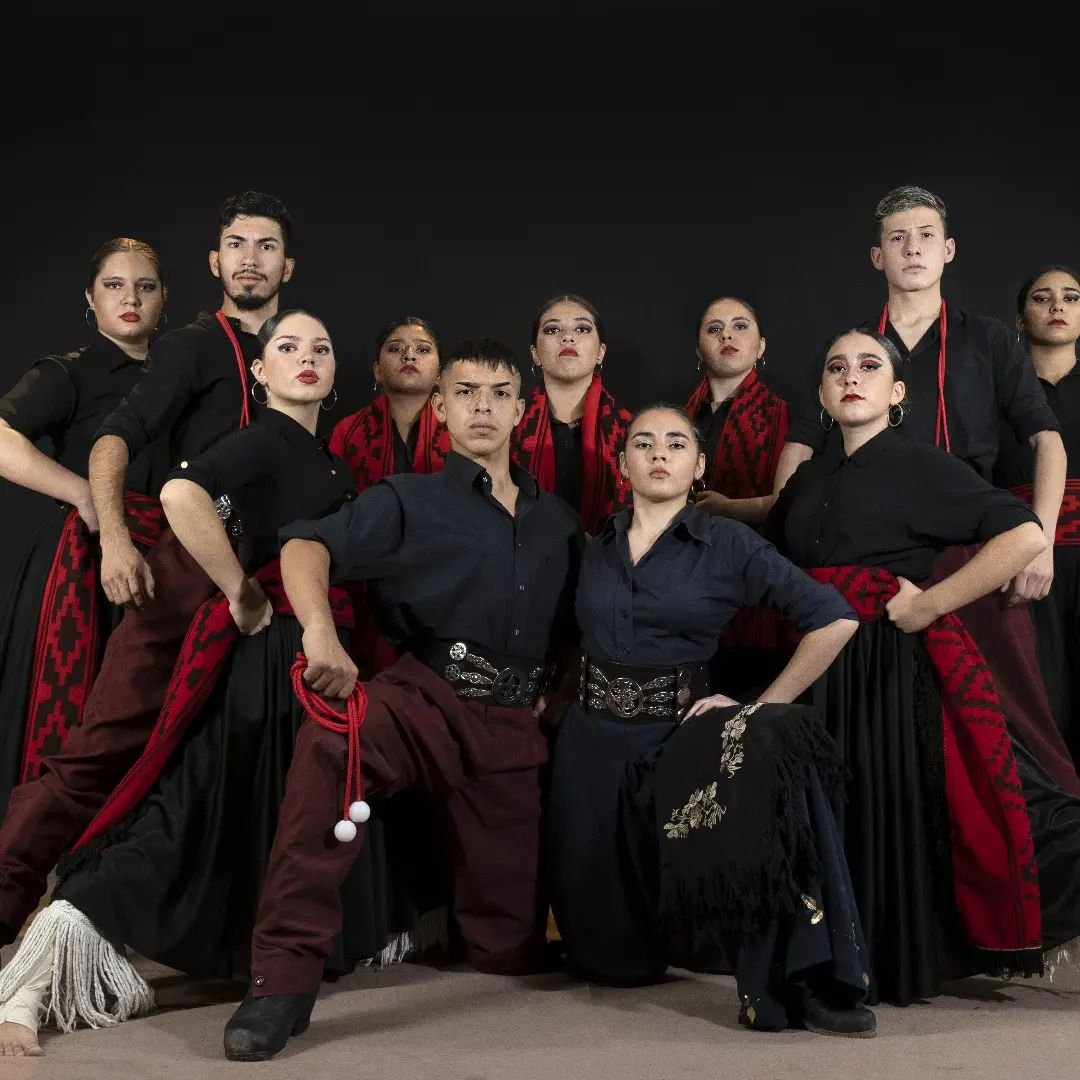 Alumnos de la escuela Vendimia Chakaymanta exponen maquetas en la Sala Elina Alba