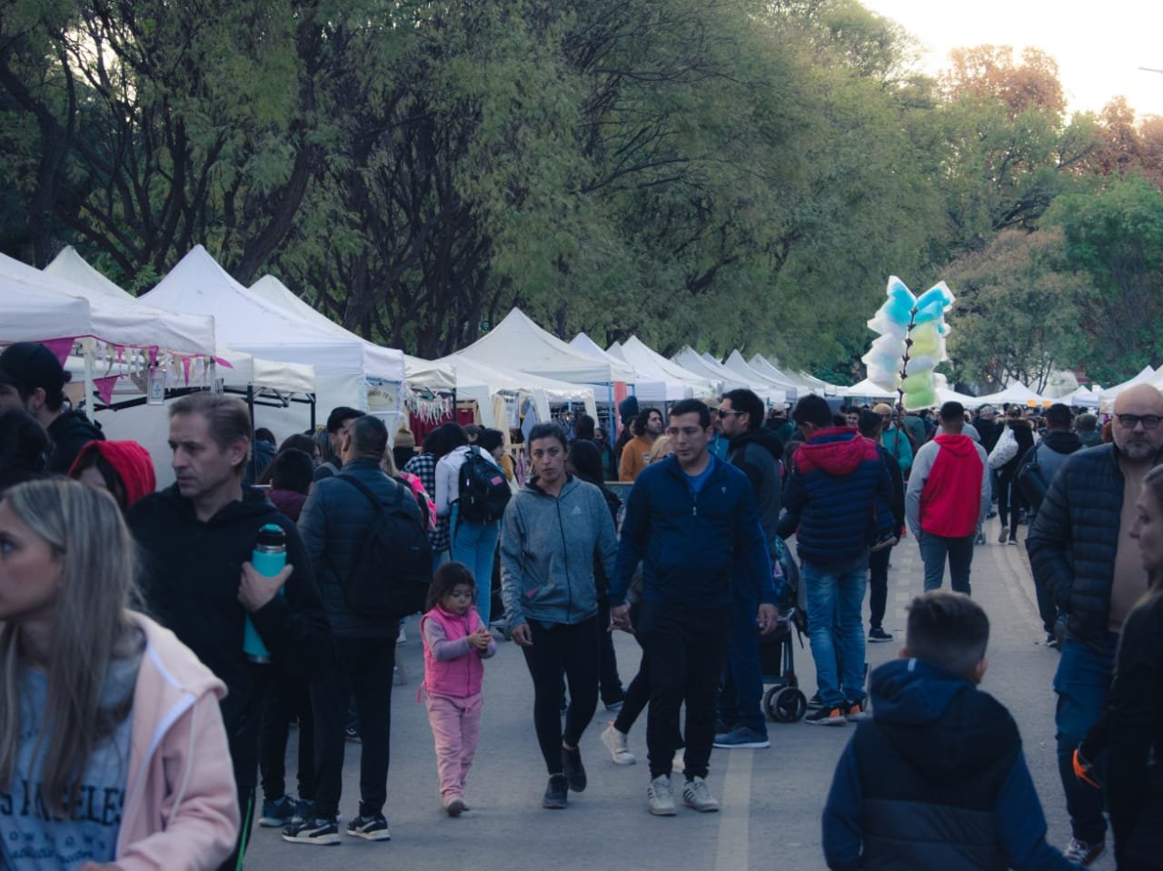Este fin de semana, Artesanos y jugueteros estarán en el parque San Martín